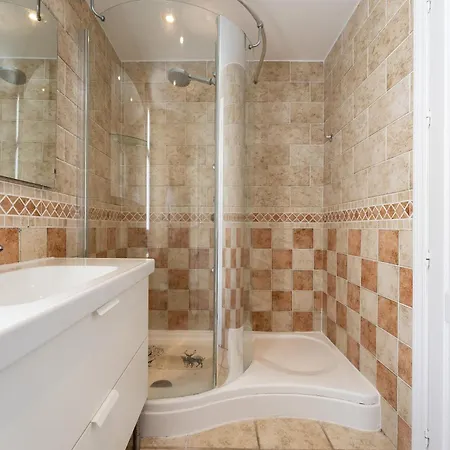 Apartment Sea Front House Micaela G Marbella