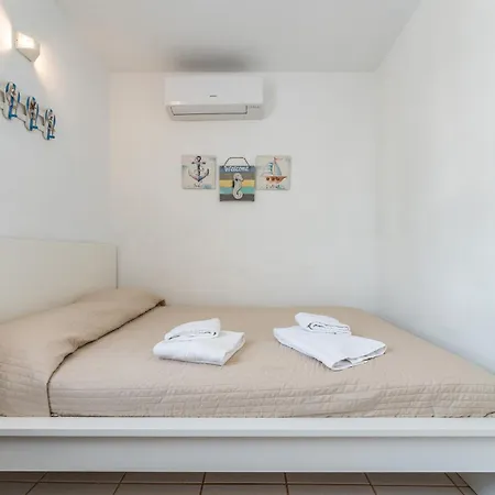 Sea Front House Micaela G Διαμέρισμα *