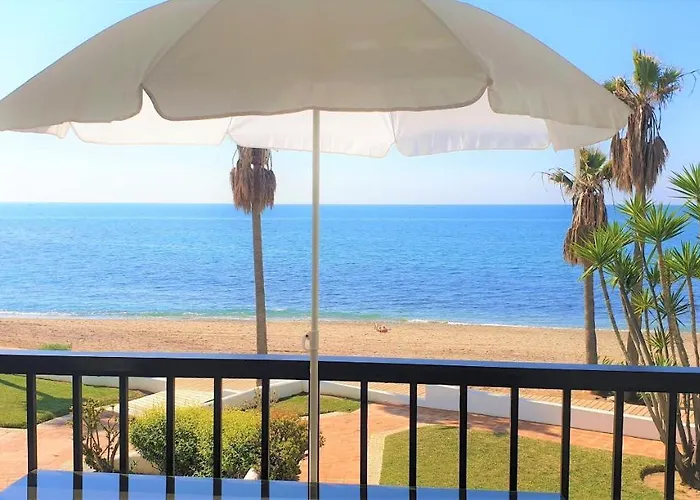 Sea Front House Micaela G شقة