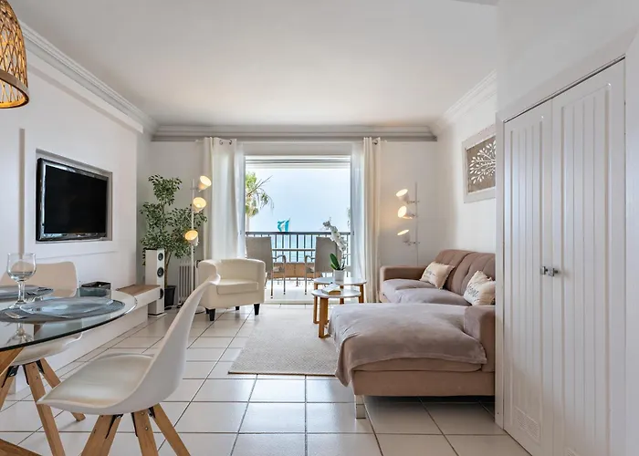 Sea Front House Micaela G Marbella